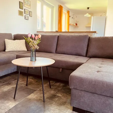 Holiday home Pod Tresni *